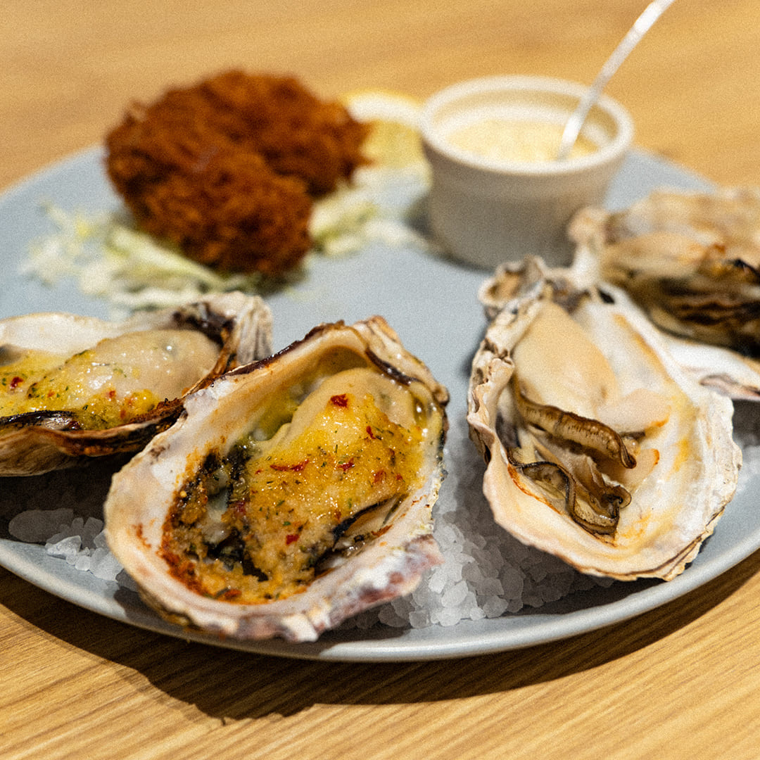 8TH SEA OYSTER Bar